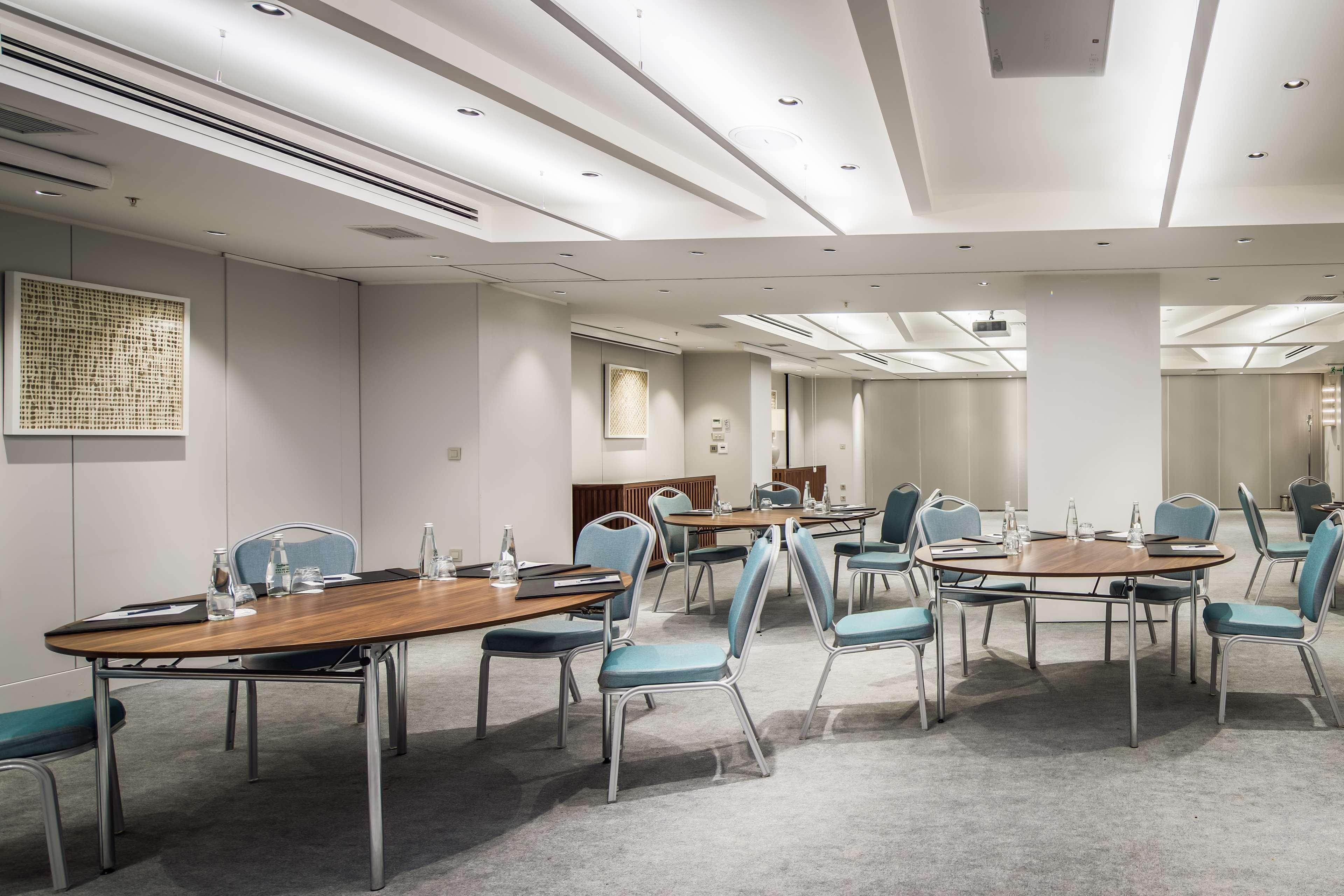 فندق راديسون بلو بوسفوروس اسطنبول المظهر الخارجي الصورة The meeting room
